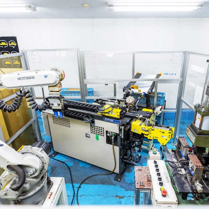 パイプ曲げ加工機