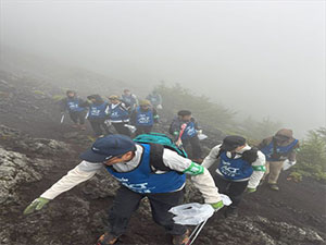 富士山清掃